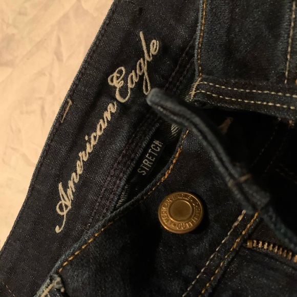 American Eagle Dark Stretchy Jeans - Picture 3 of 3